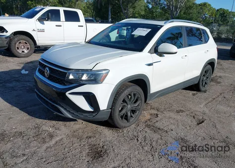 2022 Volkswagen Taos 1.5T Se z USA, uszkodzony, nr VIN 3VVTX7B23NM007790